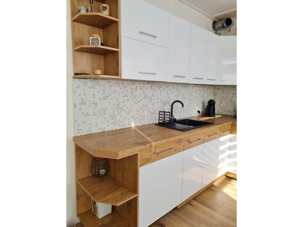 KUCHNIA REALIZACJA FOT.1 - LINARO MEBLE